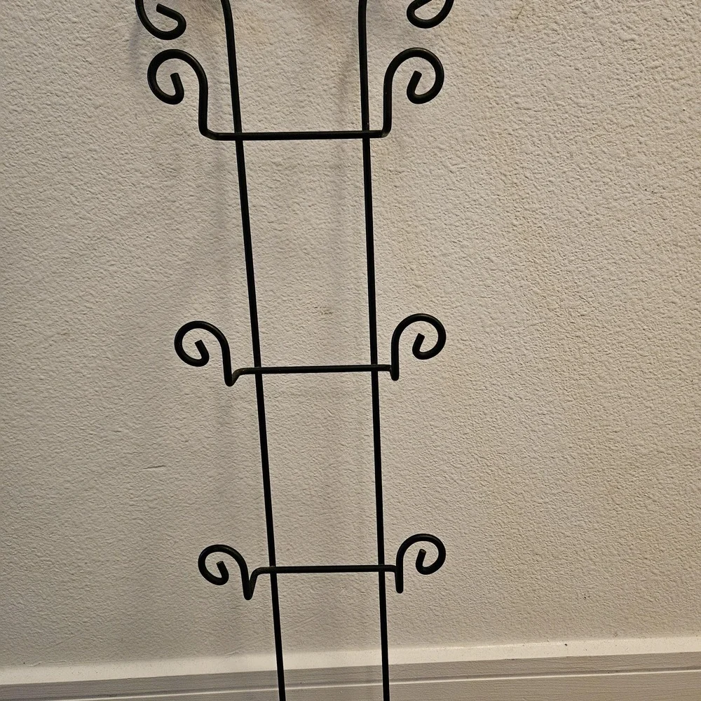 Vintage Black Metal Plate Rack: 4-Tier European Cottage Kitchen Decor